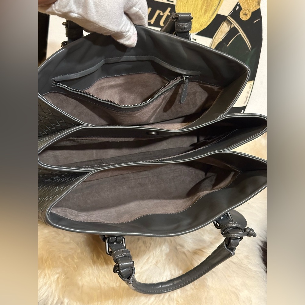 ๐ฅ BOTTEGA VENETA ROMA HANDBAG 2 WAY INTERECCIATO NAPPA LEATHER w/ Dust Bag - Picture 7 of 16